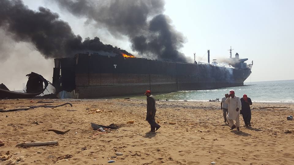 Ship recycling in Pakistan yet to improve after dramatic explosion in 2016