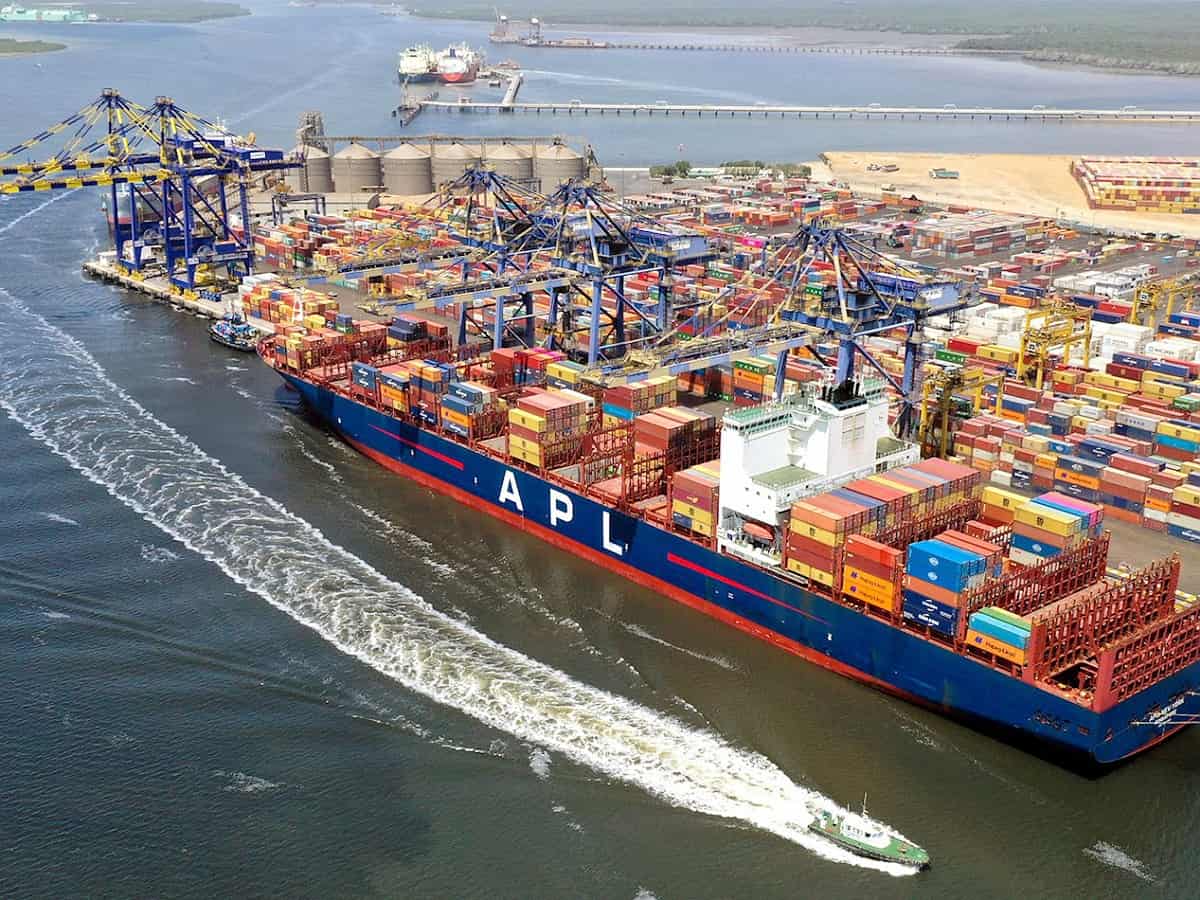 UAE to acquire Karachi port