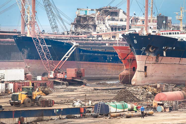 Ship recycling sees 14% drop despite stable prices, optimism in Pakistan market