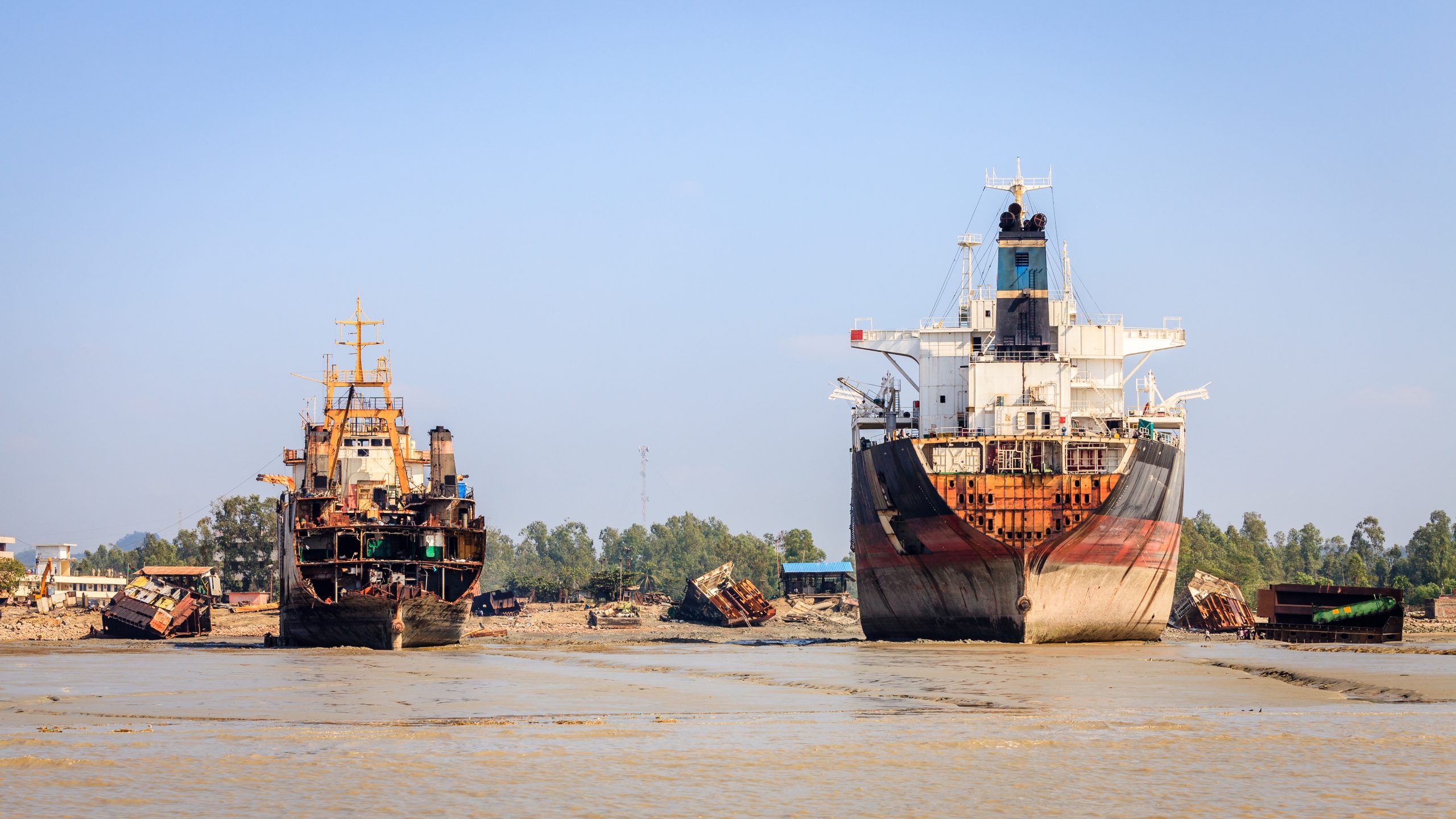 FIA team unearths illegal shipbreaking terminal involved in non-transparent sale of ships