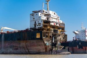 Ship Recycling Industry Faces Crisis Amidst Geopolitical Tensions